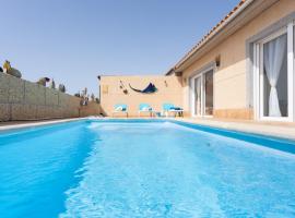 Casa Almendra - Private pool - Ocean View - BBQ - Garden - Terrace - Free Wifi - Child & Pet-Friendly - 4 bedrooms - 8 people, vakantiehuis in La Listada