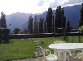 Apartamentos Ball Benas Edificio Mirador, hotel in Cerler