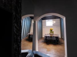 Riflessi Acireale Palace Suites, hotel in Acireale