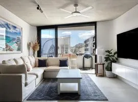 Premium Bondi Beach 2 Bedroom with Beach view and parking