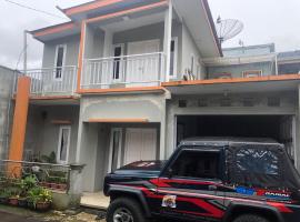 Homestay Eforbia Dieng Syariah, hotel v mestu Banjarnegara