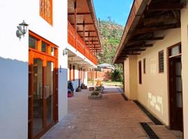 Hotel Garden House Huerta, familiehotel i Limatambo