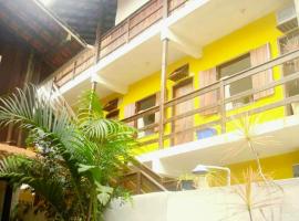 SUITES COR DO SOL TRINDADE, homestay di Trindade