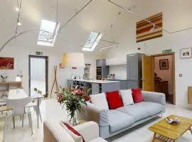 5 stars hotel in Buckinghamshire 5 stars hotel in Buckinghamshire