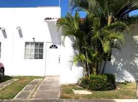 Casa Angeles, hotel near Aquaventuras Park, Nuevo Vallarta 