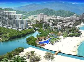 Apartamento Encantador Samaria Club de playa, 3 alcobas 6 personas Playa Privada Considerar manillas de club de playa、サンタ・マルタのホテル