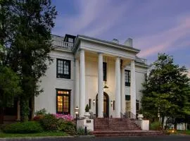 Tarrytown House Estate