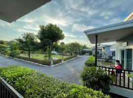 Baan Ruay Suk Resort, Lopburi, hotel v destinaci Lop Buri
