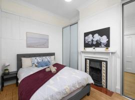 Lidcombe Boutique Guest House near Berala Station2, hotel in Auburn
