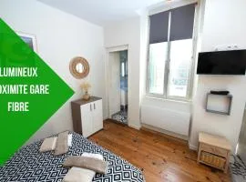 Lumineux appartement,3' de la gare, Terrasse, équipé fibre,bonsejour19