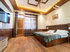 Mathan View Homestay، فندق في Shamshi