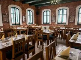 Na Kopečku AD 1795 - penzion s restaurací a wellness v Podkrkonoší