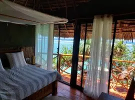 Mtende Beach Bungalow océan view & secret Beach