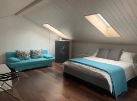 Miranda, Modern Duplex, Garden, Swimming Pool, Parking、ロゾネのホテル