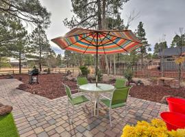 Arizona Home with Patio, Fire Pit and Gas Grill，威廉姆斯的飯店