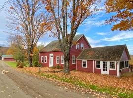 Vermont Mountain Farmhouse, помешкання для відпустки у місті Ладлоу
