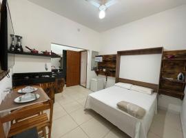 Suíte confortável no Centro de Caratinga, self-catering accommodation sa Caratinga