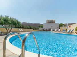Rousolakos Pool Apartments, ξενοδοχείο στο Παλαίκαστρο
