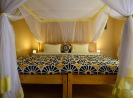 Cycad Entebbe Guest House, bed & breakfast kohteessa Entebbe