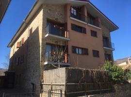 Apartament Flamisell, apartma v mestu La Pobleta de Bellvei