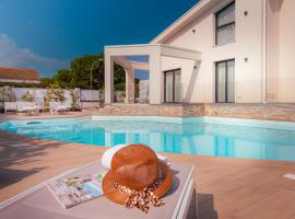 Gelso Bianco Boutique Apartments, beach hotel in Campofelice di Roccella