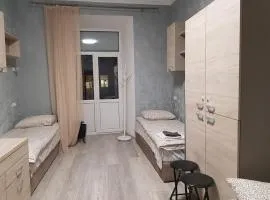 Hostel "Гном & Gnome"