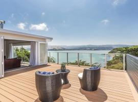 Whitby sea view, family hotel in Porirua