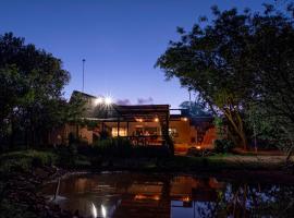 Little Forest Farm, guest house in Magaliesburg