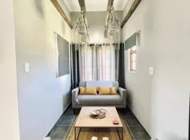 Owl Cottage - Living The Breede
