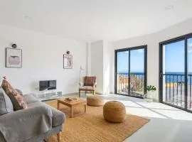 Modern Design House with Roof Terrace