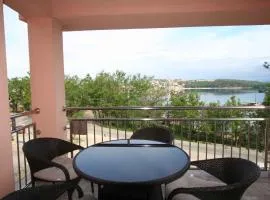 Apartment Soline 4