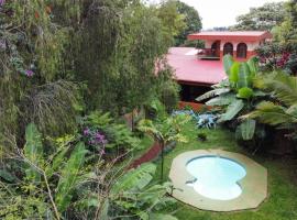 Villa Pacande Bed and FreeBreakfast, bed and breakfast a Alajuela