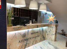 Hotel Atlántico Centro，位于圣克鲁斯-德特内里费的宠物友好酒店