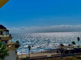 SEA & CASTILLO VIEW, hotelli kohteessa Castillo de Sabinillas