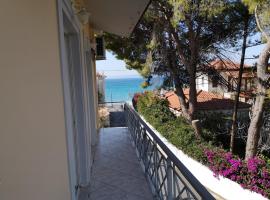 Panos & Antzy Apartments, apartamento em Kalamata