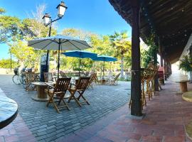 Casa Portales de Santa Bárbara, hotel in Mompos