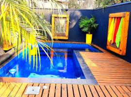 Bangalô das Lagartixas ,casa stúdio com piscina aquecida privativa a 20 minutos do Centro de Curitiba, Ferienhaus in Colombo