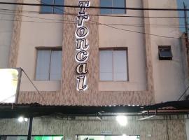 Hotel La Troncal, hotel v destinaci Planeta Rica