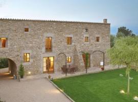 Villa in Fontclara Sleeps 4 includes Swimming pool and Air Con 6, hotel in Fontclara