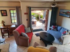 Hacienda Holiday Home, hotel in Richards Bay