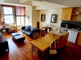 Iconic Cartwright - Luxury and amazing views - NO loadshedding