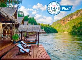 The Float House River Kwai, hotel v destinaci Sai Yok