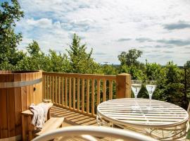 Abbey Farm Glamping & Cottage, hotel cerca de Club de golf Oxfordshire, Thame