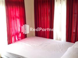 Gebby Homestay Bromo RedPartner, hotel with parking in Pasuruan