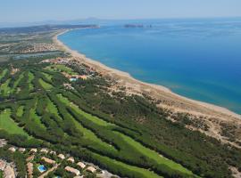 Casas adosadas en Platja de Pals by Apartaments Golf, hotel a Pals