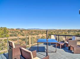 The Roadrunner - Silver City Oasis with Views!, holiday home in Silver City