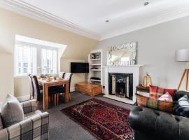 Luxury Inverness central apartment private parking, hotel Invernessben