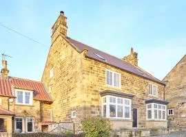 Host & Stay- Graham House