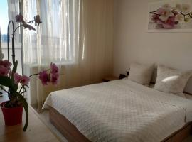 Apartment Kiev Studio with city view, hotel near Mamayeva Sloboda Open Air Museum, Kyiv