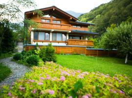 Park Chalet Residence, guest house in Krasnaya Polyana